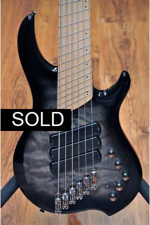 Dingwall Combustion 3 pickup 6 String Blackburst Quilted Maple top Dingwall Combustion 3 pickup 6 String Blackburst Quilted Maple top